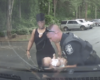 Un policier sauve un nourrisson qui est en train de s’étouffer