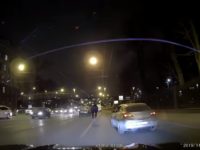 Un cycliste se fait renverser dans un embouteillage à cause d'un conducteur agressif