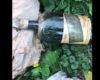 Des bouteilles d'alcool découvertes cachées dans les murs d'une maison